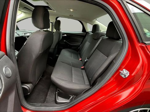 Used 2018 Ford Focus SEL FWD image 23