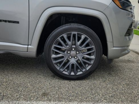 Used 2022 Jeep Compass High Altitude AWD/4WD image 9