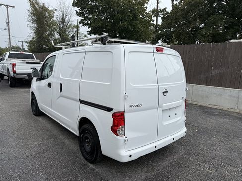 Used 2020 Nissan NV200 SV image 2
