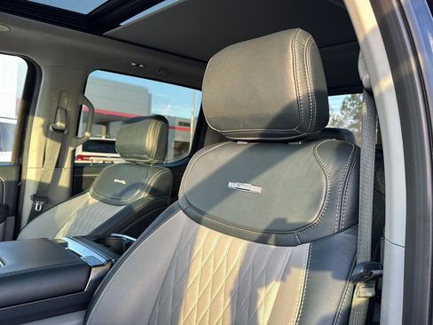 Used 2022 Ford F150 Limited image 26