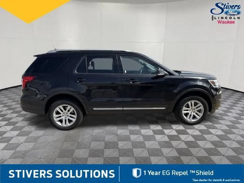 Used 2019 Ford Explorer XLT w/ Equipment Group 202A AWD/4WD image 5