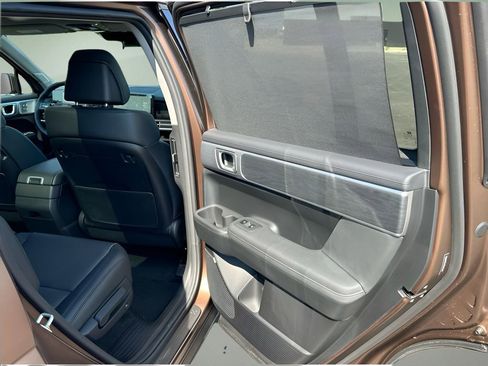 Used 2024 Hyundai Santa Fe Limited image 24