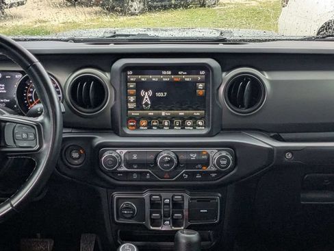Used 2021 Jeep Gladiator Sport AWD/4WD image 18