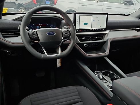 New 2026 Ford Explorer ST-Line image 20