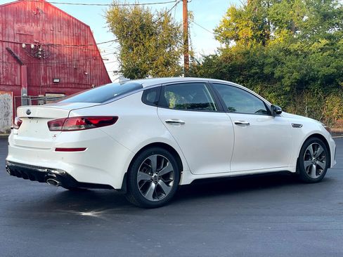 Used 2019 Kia Optima S image 6
