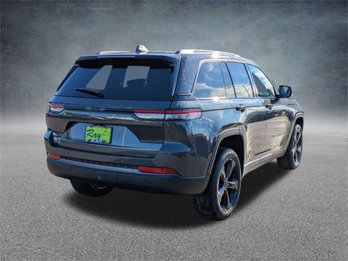 New 2026 Jeep Grand Cherokee Limited image 4