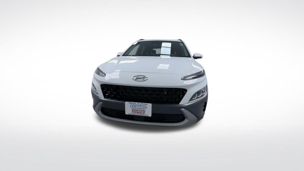 Used 2023 Hyundai Kona Limited AWD/4WD image 3