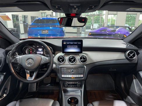 Used 2019 Mercedes-Benz GLA 250 4MATIC image 7