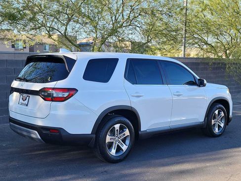 Used 2024 Honda Pilot EX-L image 8