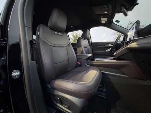 New 2026 Ford Explorer Platinum image 68