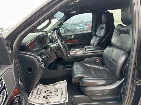 Used 2021 Lincoln Navigator Reserve AWD/4WD image 12
