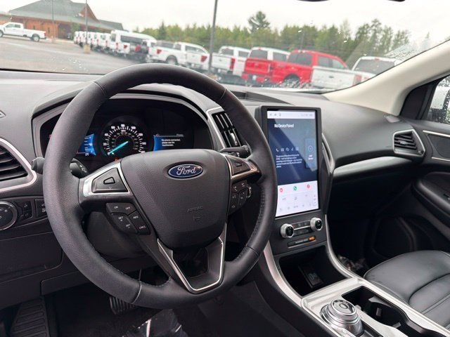 Used 2024 Ford Edge SEL w/ Convenience Package AWD/4WD image 10