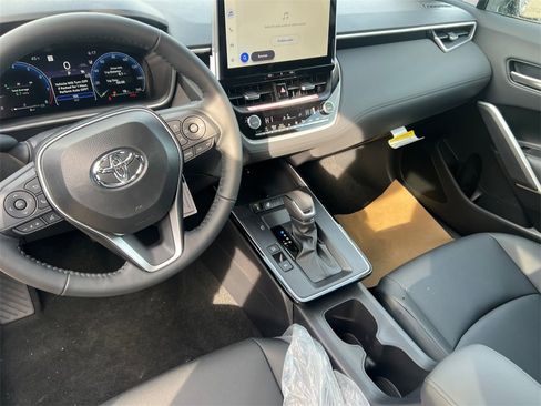 New 2026 Toyota Corolla Cross XLE image 10