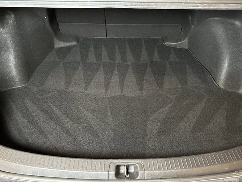 Used 2020 Toyota Corolla SE image 21