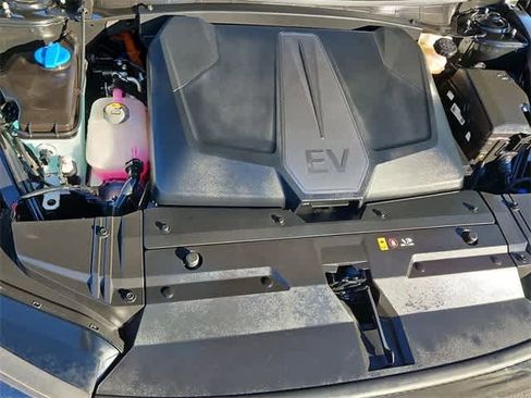 Used 2023 Kia EV6 Wind image 14