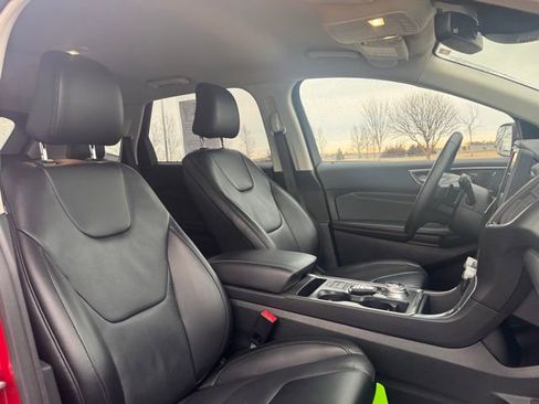 Used 2022 Ford Edge Titanium w/ Class II Trailer Tow Package image 22