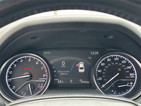 Used 2023 Toyota Camry SE image 6