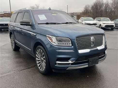 Used 2019 Lincoln Navigator Reserve image 1