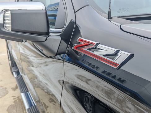 Used 2022 Chevrolet Silverado 1500 LTZ image 11