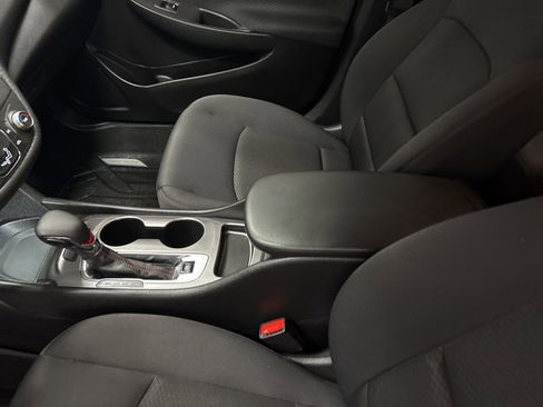Used 2022 Chevrolet Malibu RS image 15