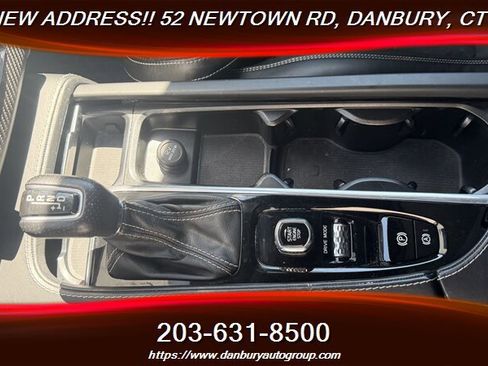 Used 2019 Volvo XC90 T6 R-Design w/ Advanced Package AWD/4WD image 12