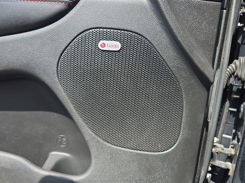 Used 2018 Dodge Durango R/T RWD image 15