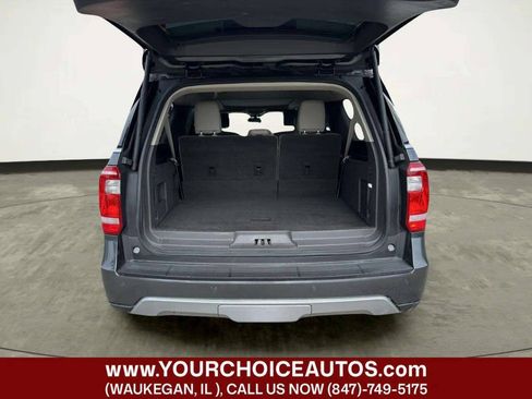 Used 2019 Ford Expedition Max XLT w/ Equipment Group 202A AWD/4WD image 13