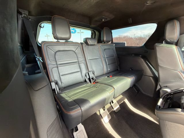 Used 2023 Lincoln Navigator L Black Label AWD/4WD image 11