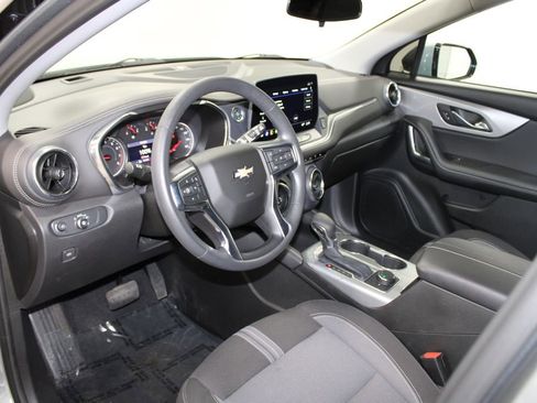 Used 2025 Chevrolet Blazer LT image 22