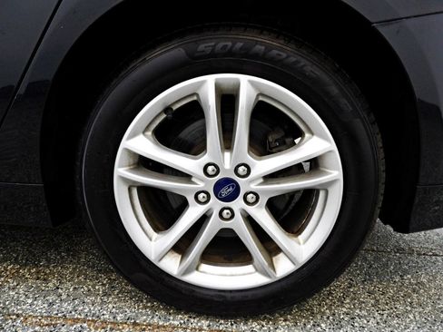 Used 2018 Ford Fusion S FWD image 19