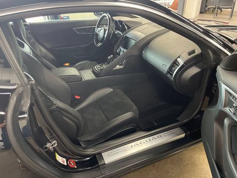 Used 2018 Jaguar F-TYPE Coupe RWD image 46