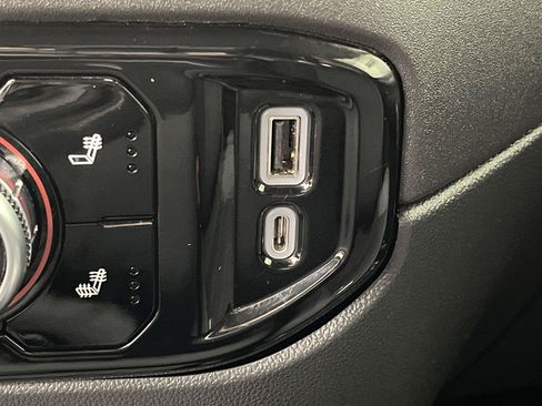 Certified 2022 GMC Sierra 1500 Elevation AWD/4WD image 31