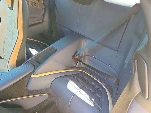 Used 2023 Ferrari Roma image 15