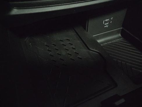 New 2026 Chrysler Pacifica Limited w/ S Appearance Package image 24