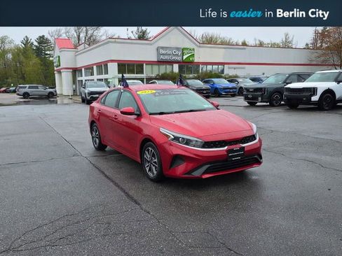 Certified 2023 Kia Forte LXS FWD image 1