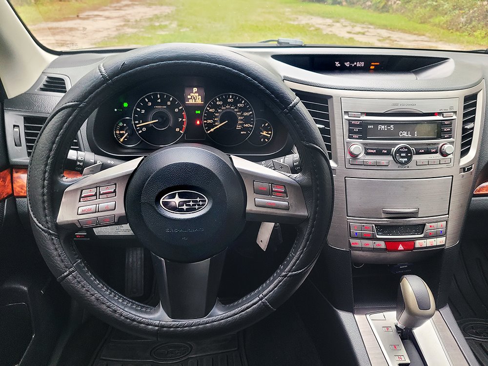 Used 2011 Subaru Outback 2.5i Limited w/ PWR Moonroof Pkg AWD/4WD image 33