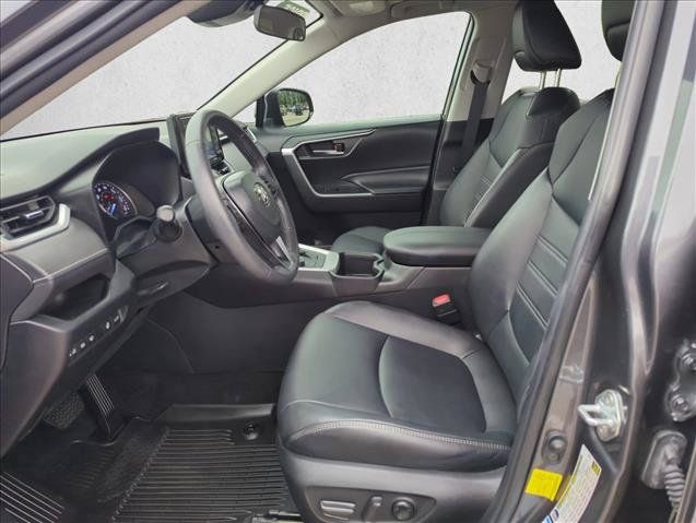 Used 2022 Toyota RAV4 XLE Premium AWD/4WD image 12