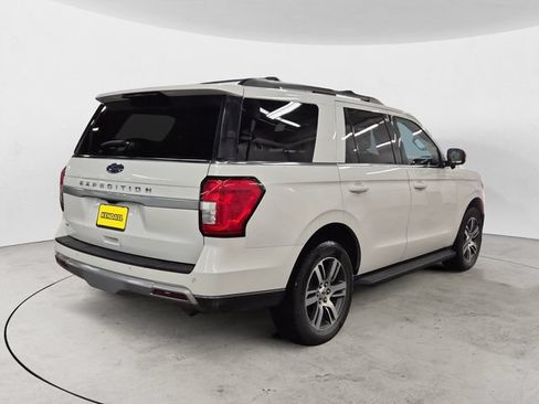 Certified 2024 Ford Expedition XLT AWD/4WD image 5