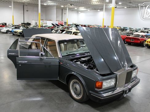 Used 1990 Rolls-Royce Silver Spur II RWD image 32