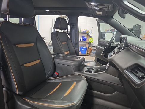 Used 2021 GMC Yukon XL AT4 image 10