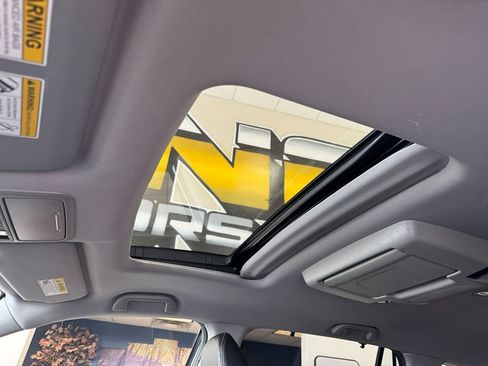Used 2019 Honda Pilot Touring image 42