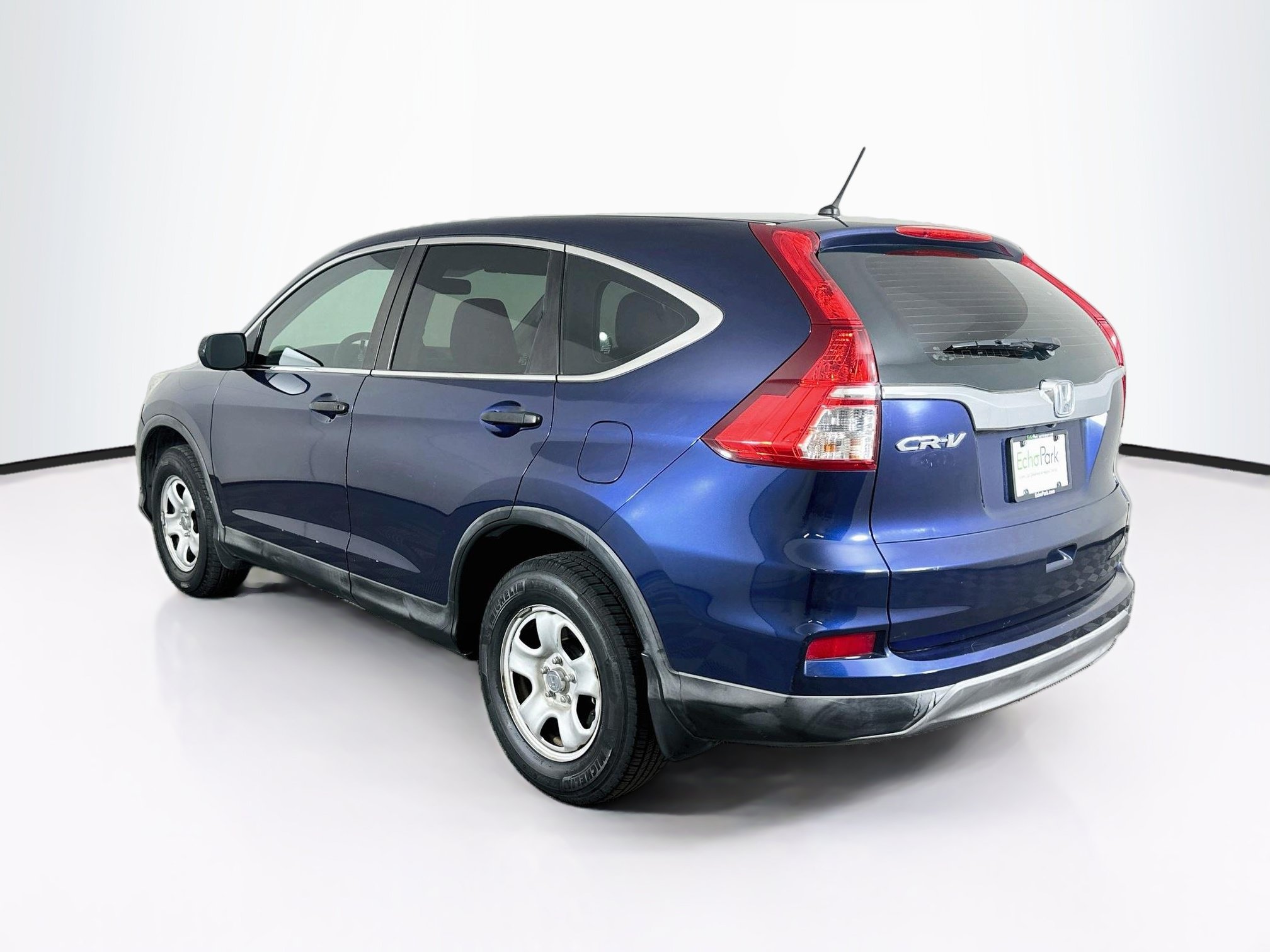 Used 2015 Honda CR-V LX image 5