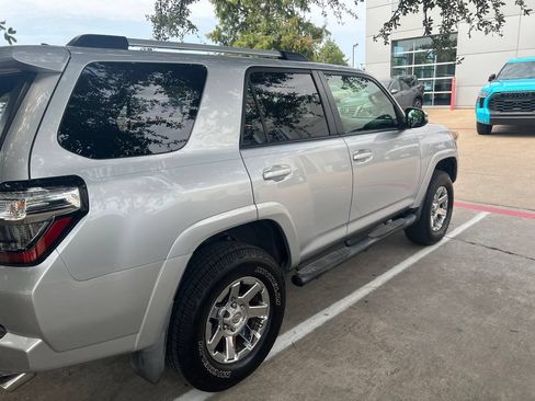 Used 2015 Toyota 4Runner Trail Premium AWD/4WD image 3