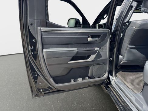 Used 2023 Toyota Tundra Platinum AWD/4WD image 20