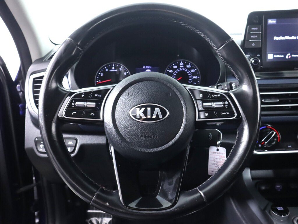Used 2021 Kia Seltos S FWD image 11