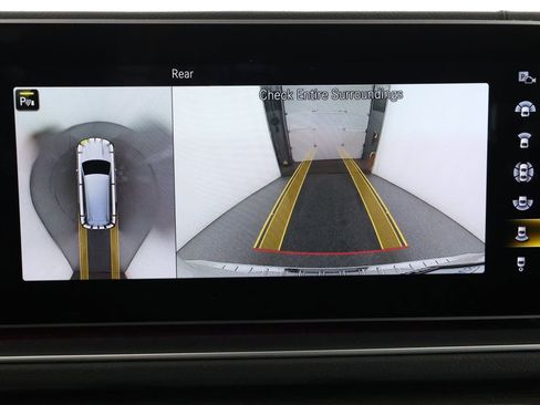 Used 2023 Mercedes-Benz GLS 580 4MATIC image 16