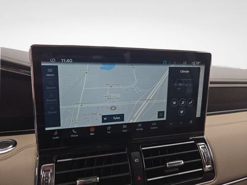 Used 2024 Lincoln Navigator Premiere AWD/4WD image 25
