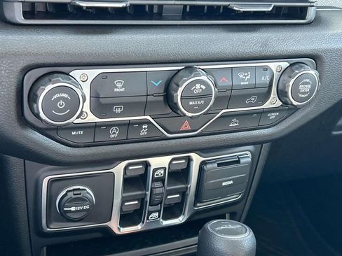 New 2026 Jeep Gladiator Sport image 29