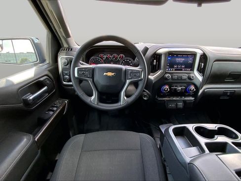 Used 2022 Chevrolet Silverado 1500 LT RWD image 6