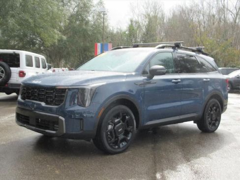 Used 2024 Kia Sorento X-Line EX image 3